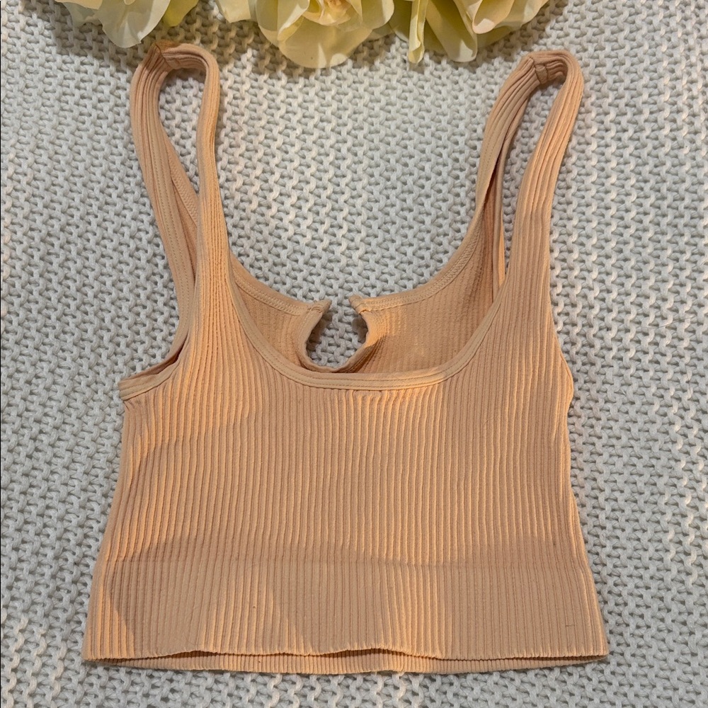 Tilly's Peach Ribbed Crop Top - Picture 2 of 2